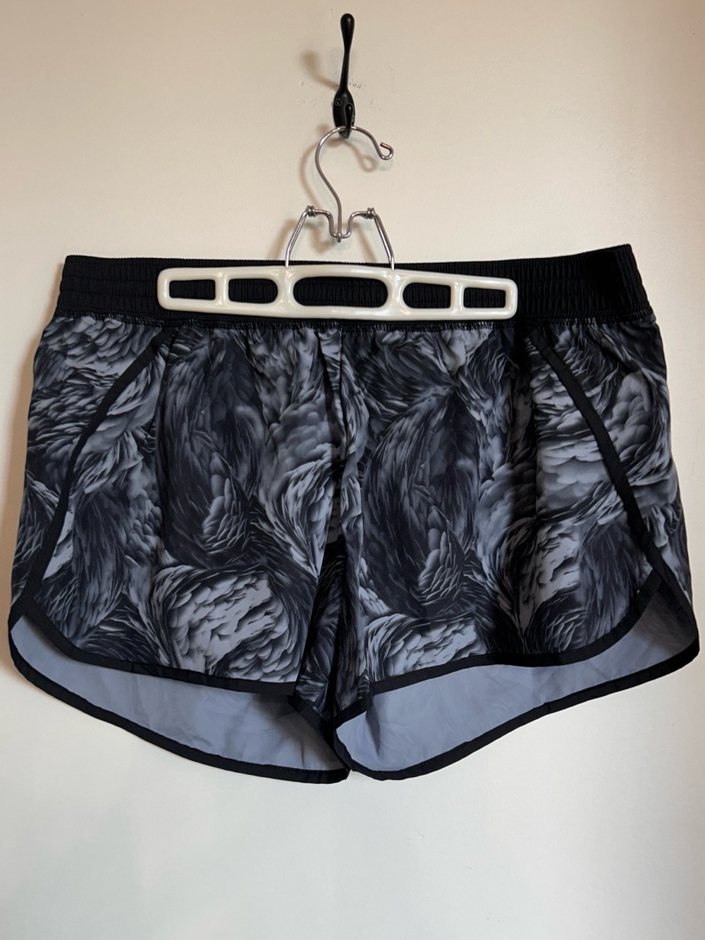 CHAMPION RUNNING SHORTS WITH BUILT IN LINING HIGH/LOW